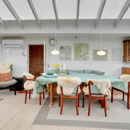 Lenard - 400m From The Sea By Interhome